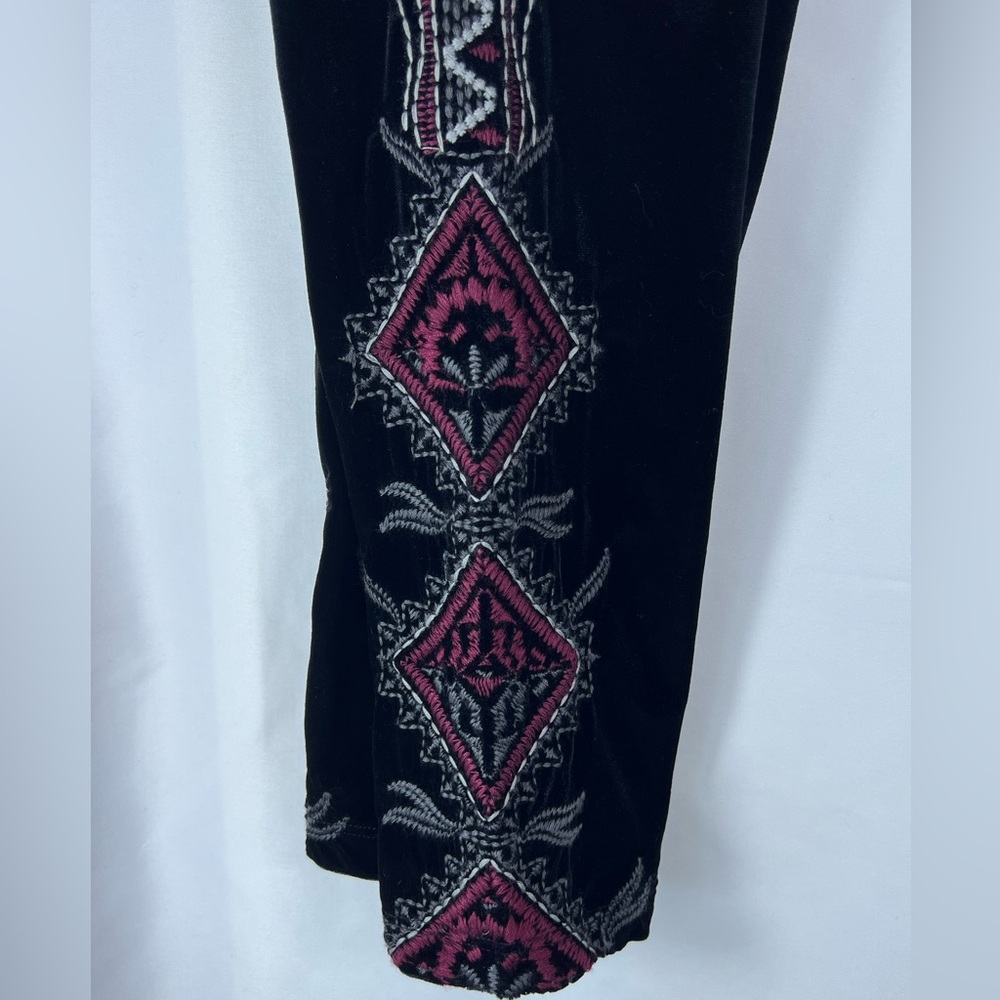 Johnny Was Workshop Blair Velvet Leggings, size Medium - Picture 8 of 15